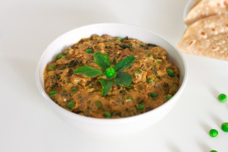 Methi Matar Malai Recipe
