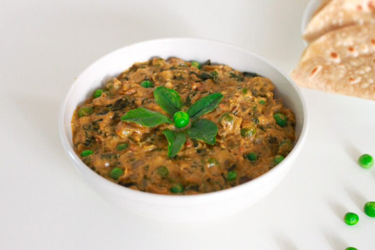 Methi Matar Malai Recipe