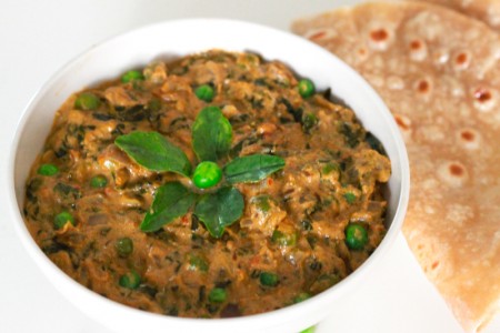 Methi Matar Malai Recipe