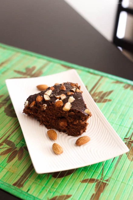 Eggless Instant Chocolate Almond Cake Recipe