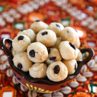 Coconut Rava Ladoo Recipe-Diwali Delicacy