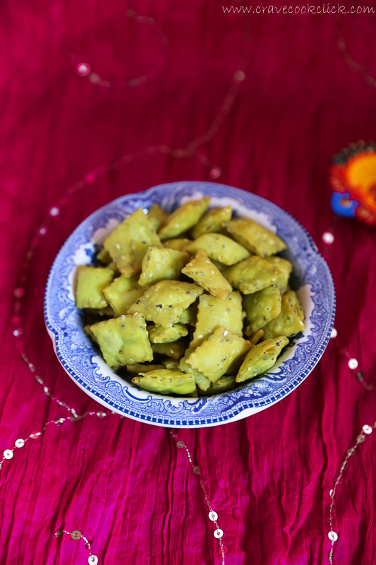 Methi Shankarpale Recipe-Crunchy Diwali Delicacy