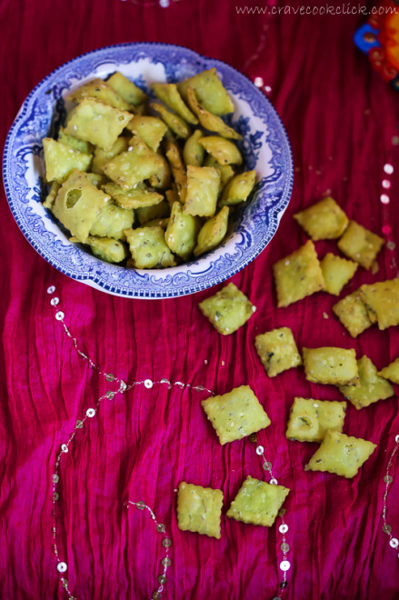 Methi Shankarpale-Diwali Recipe