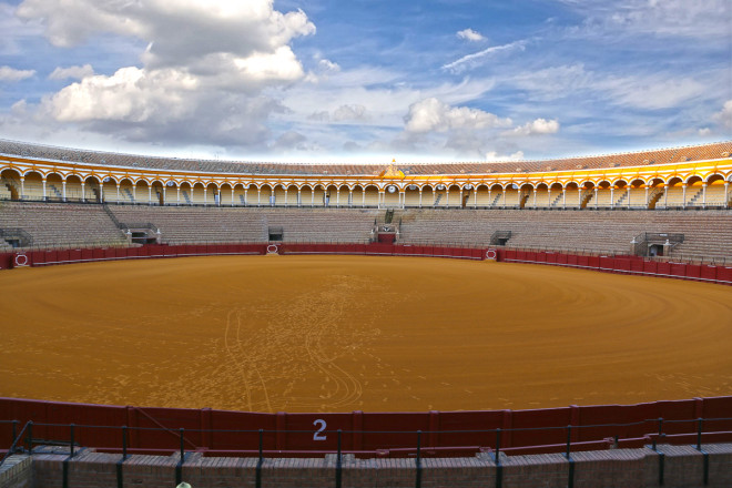 Plaza De Toros.. Some of Spain's best bullfighting is done in Sevilla's 14,000-seat Plaza de Toros. There are bullfights scheduled on most Sundays, Easter through October.