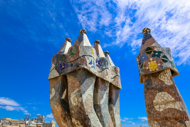 The roof terrace is one of the most popular features of the entire house due to its famous dragon back design