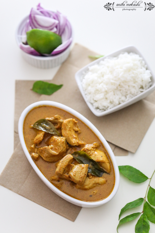 Curry leaves based South Indian chicken curry