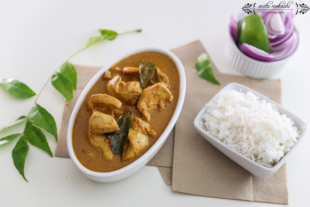 Curry leaves based South Indian chicken curry