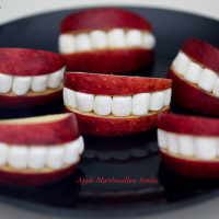 Apple Marshmallow Smiles