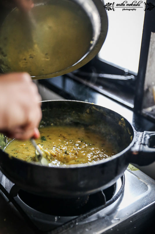 Pithla Bhakri Thecha Recipe