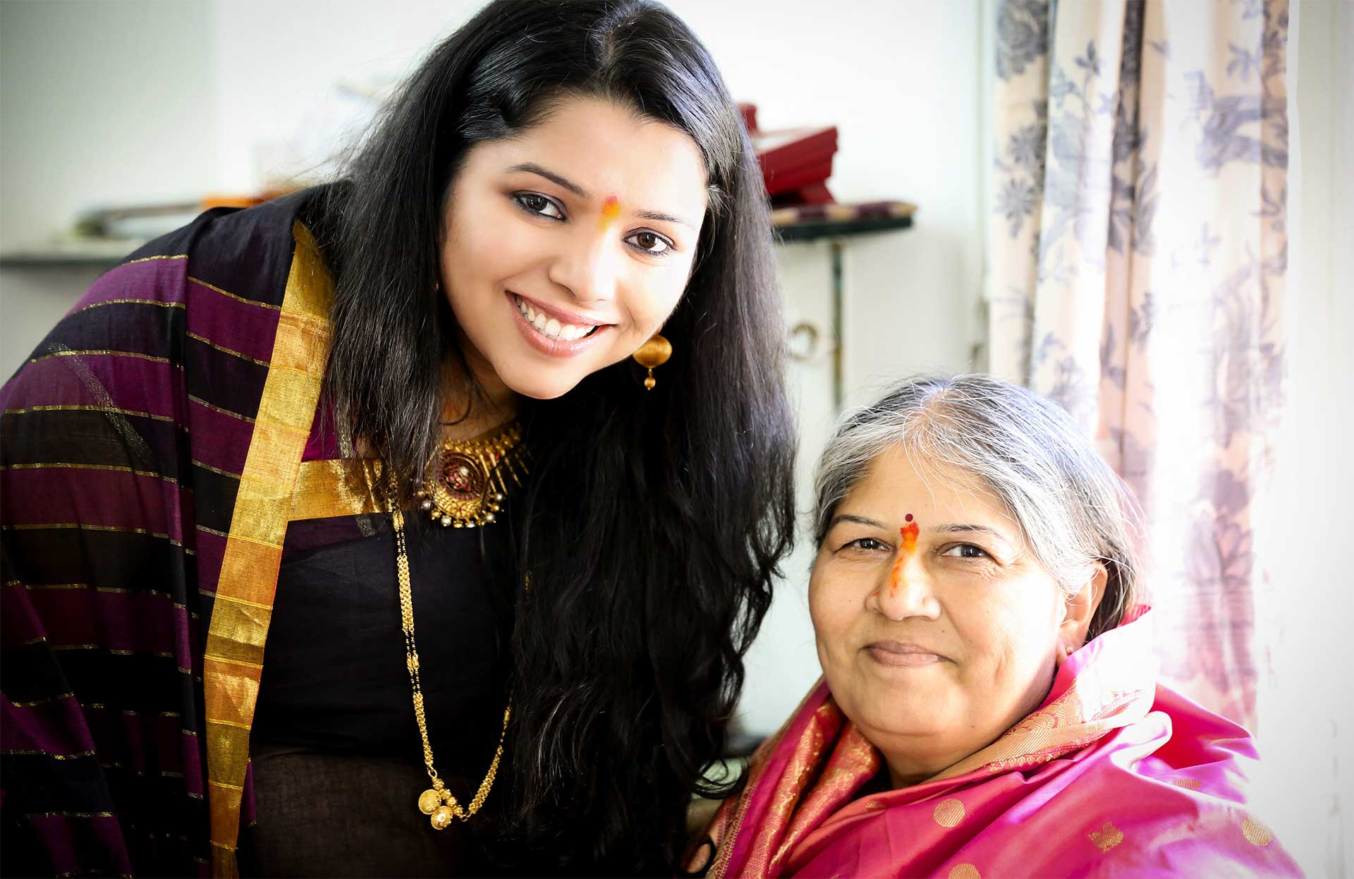 makarsankrant haldikumkum marriedwomen indianfestivals celebrations incredibleindia tilgulladoo