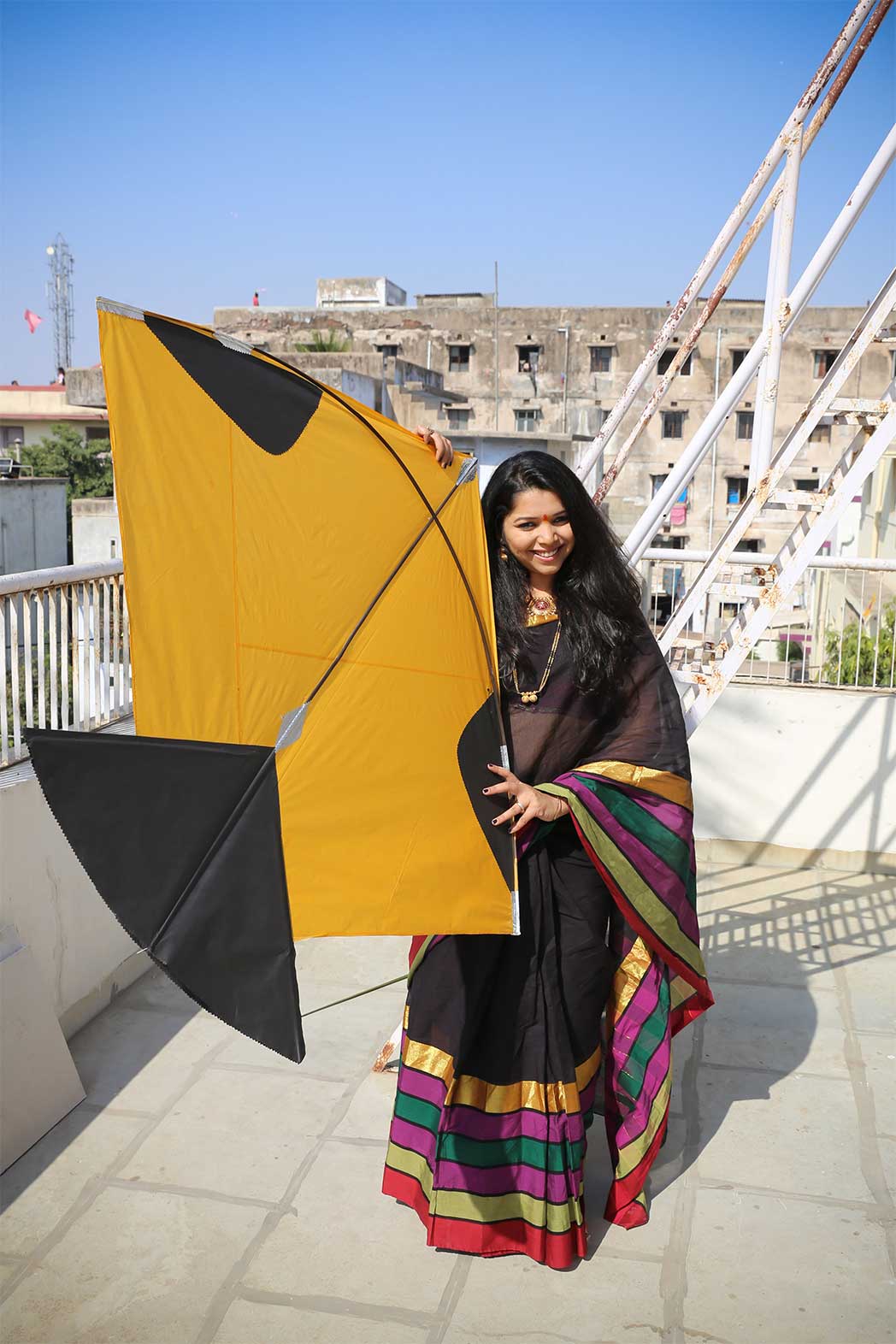 makarsankrant haldikumkum marriedwomen indianfestivals celebrations incredibleindia tilgulladoo