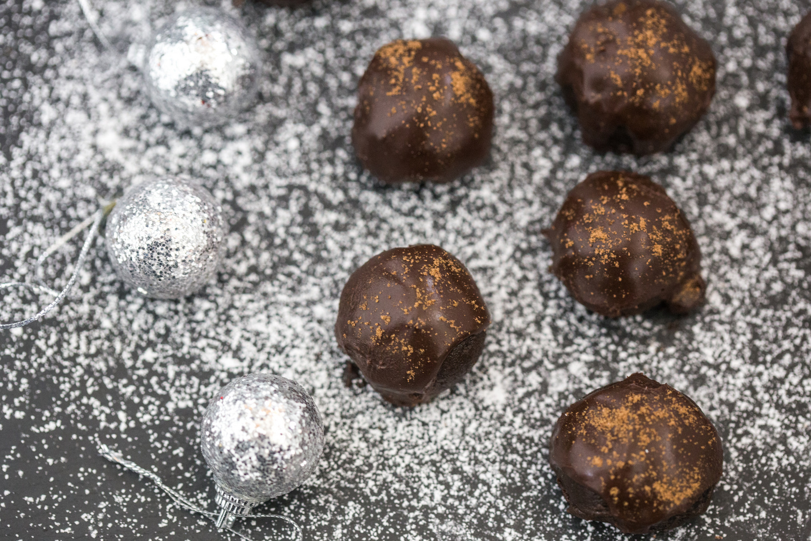 rum balls recipe, easy rum balls, food photography, christmas recipes, how to make rum balls, holiday recipes, food blog