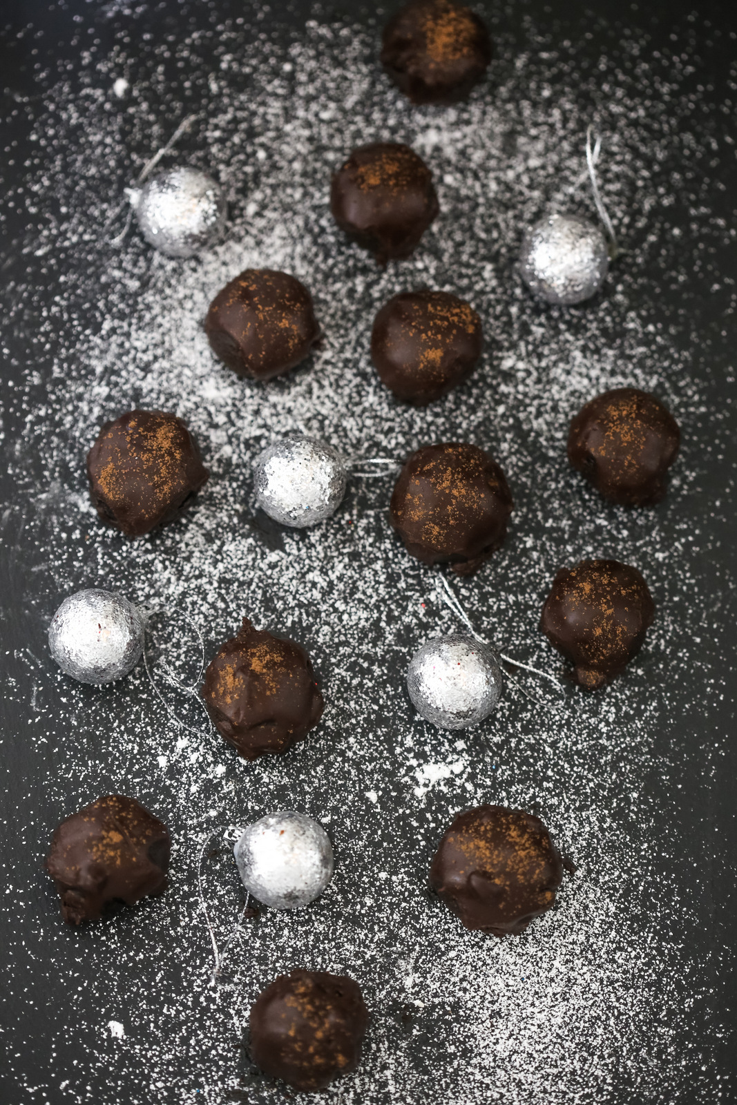 rum balls recipe, easy rum balls, food photography, christmas recipes, how to make rum balls, holiday recipes, food blog