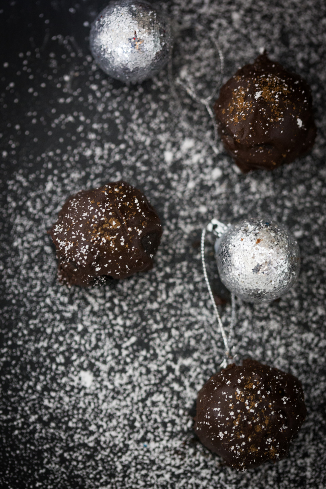 rum balls recipe, easy rum balls, food photography, christmas recipes, how to make rum balls, holiday recipes, food blog