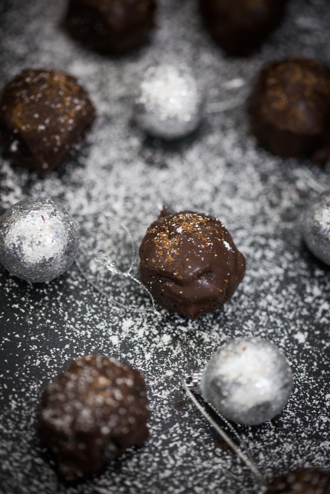 rum balls recipe, easy rum balls, food photography, christmas recipes, how to make rum balls, holiday recipes, food blog