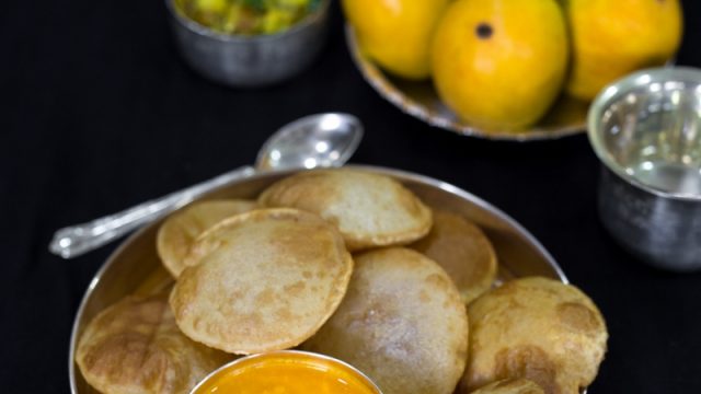 Aamras Puri Recipe